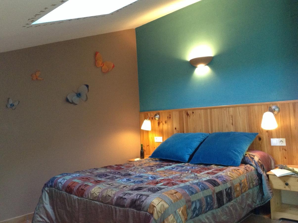 Hostal Camino Del Perdon Uterga ภายนอก รูปภาพ